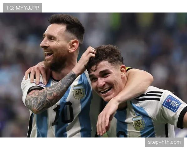 阿尔瓦雷斯半决赛梅开二度的战术与荣誉价值解析